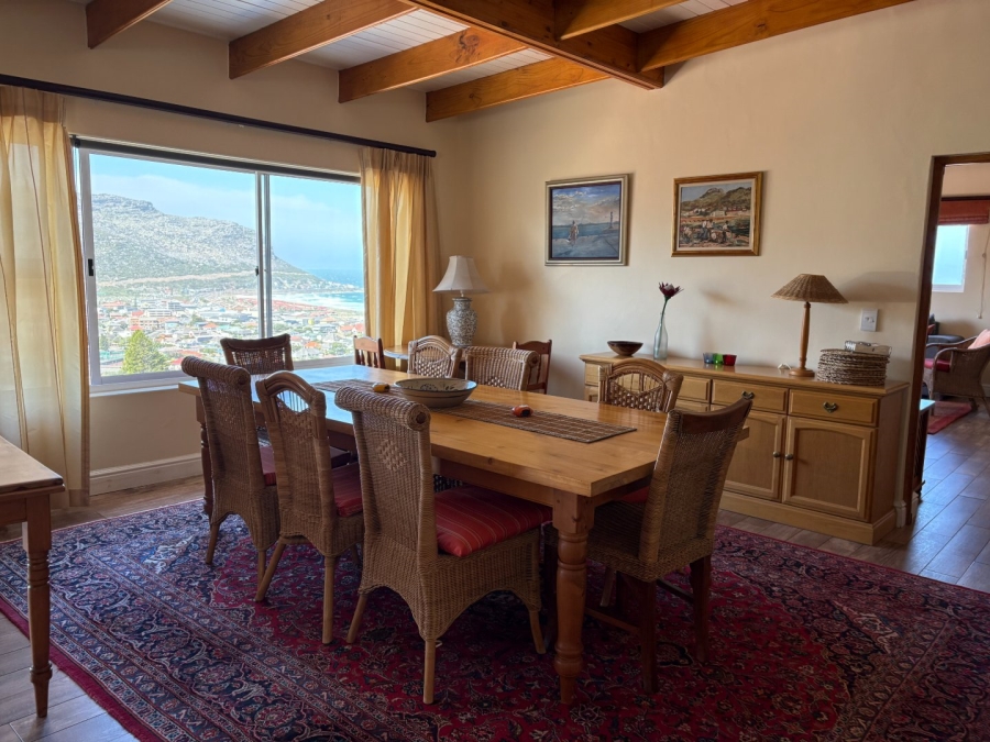 To Let 4 Bedroom Property for Rent in Fish Hoek Western Cape